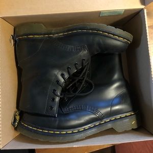ORIGINAL Dr. Martens Size 10